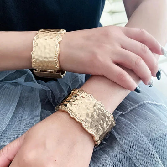 Laila Bangle -18K Gold Plated