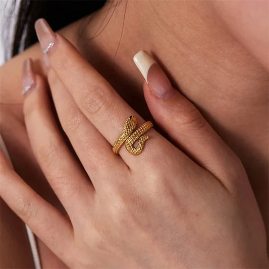 Snakie Ring - 18k Gold Plated