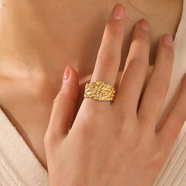 Elene Ring - 18k Gold Plated
