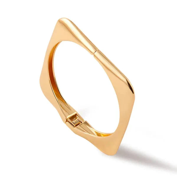 Elina Bangle -18K Gold Plated