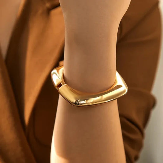 Elina Bangle -18K Gold Plated