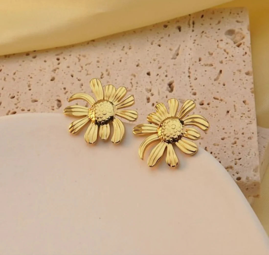 Sunflower Studs