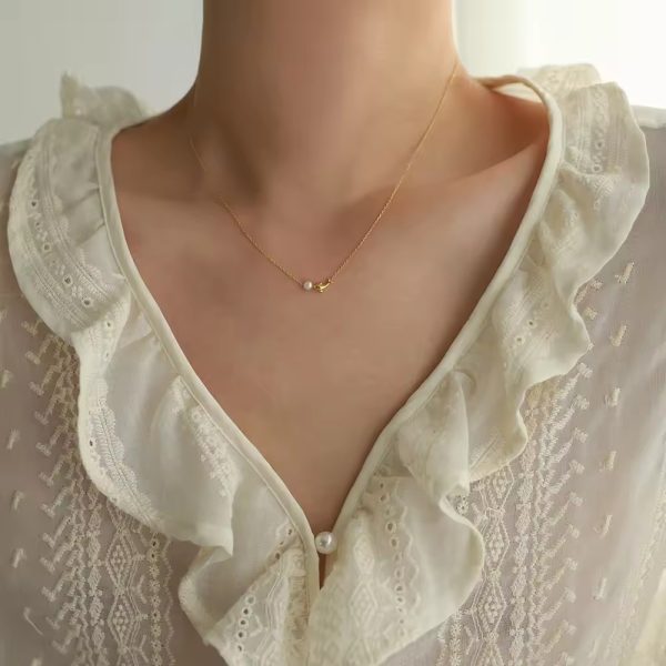 Dolphin Pearl Necklace - 18K Gold Plated