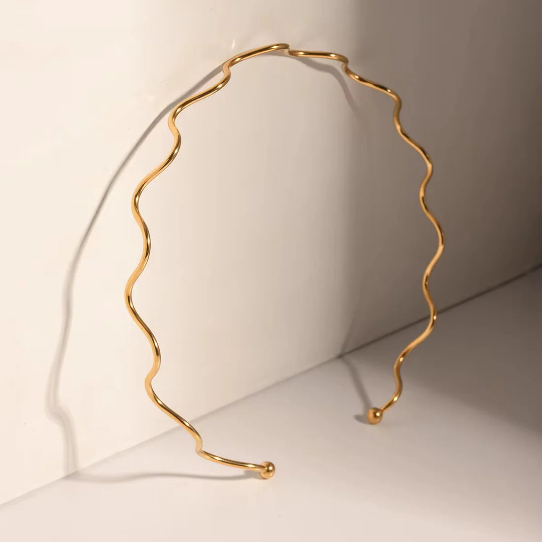 Loopie Necklace - 18k Gold Plated