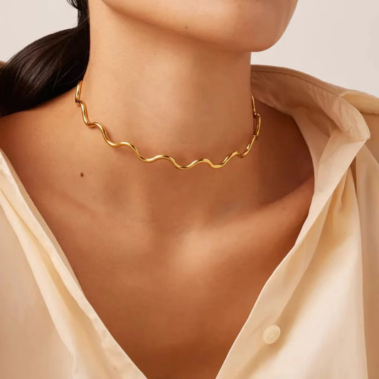 Loopie Necklace - 18k Gold Plated