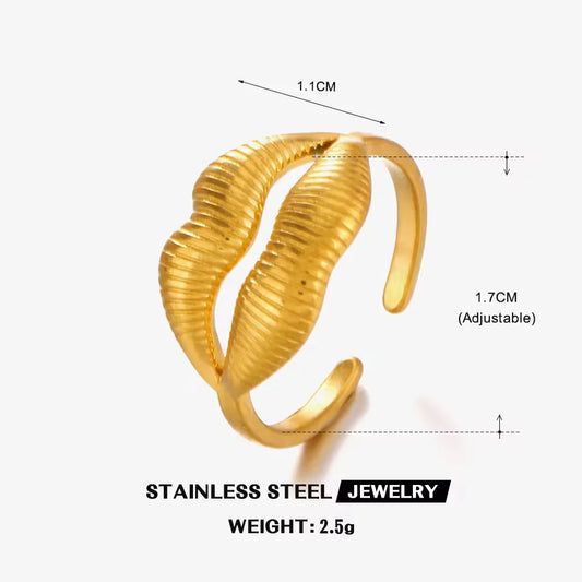 Lippie Ring - 18k Gold Plated