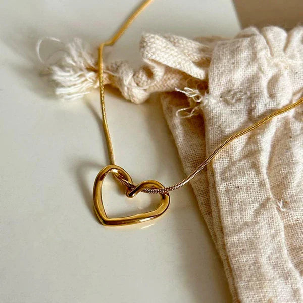 Love Me Necklace - 18k Gold Plated