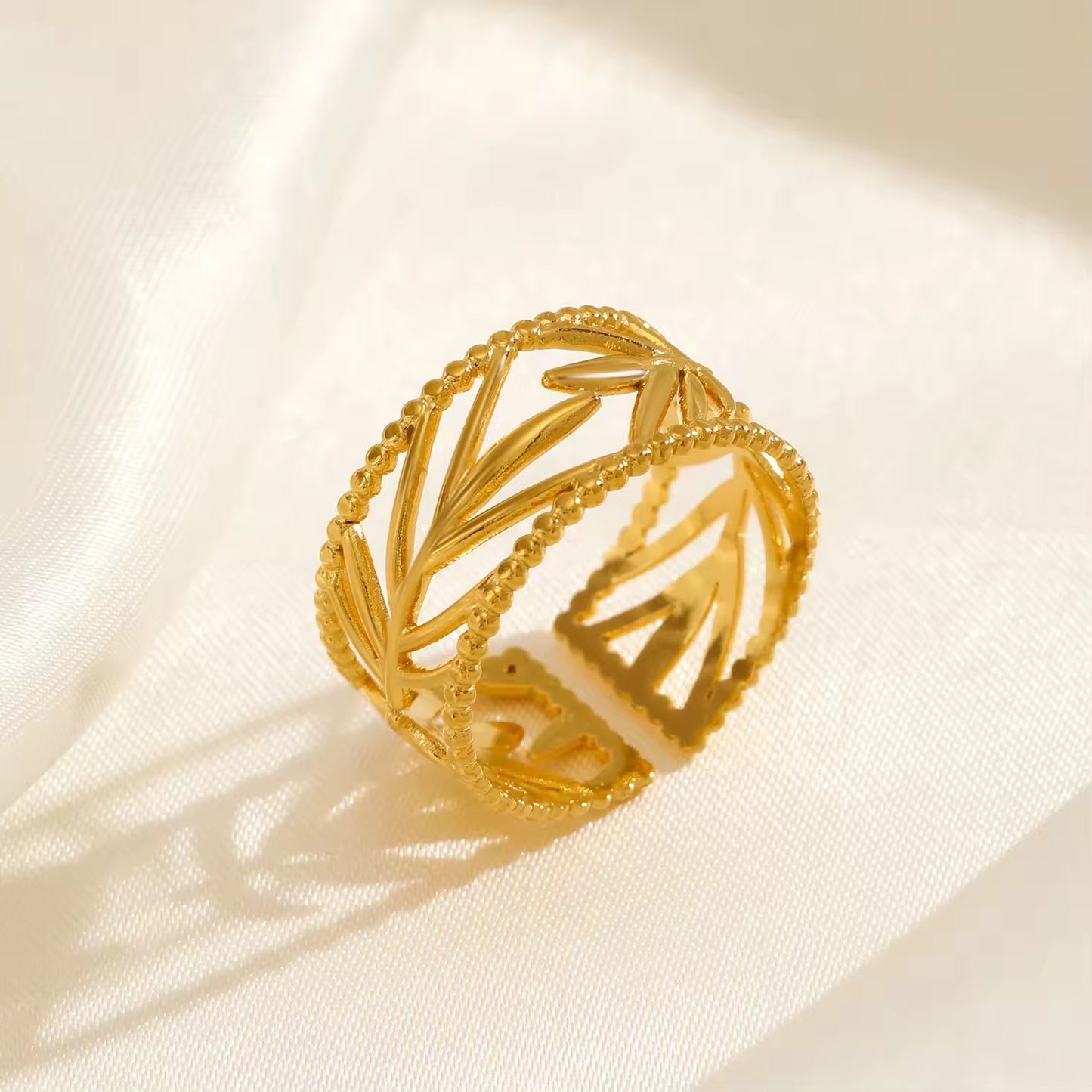 Willow Ring - 18k Gold Plated